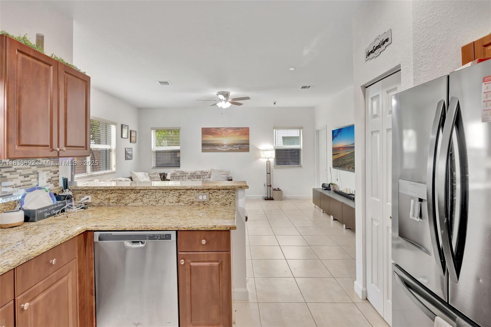 216 Ne 36th Ter Property Photo 16