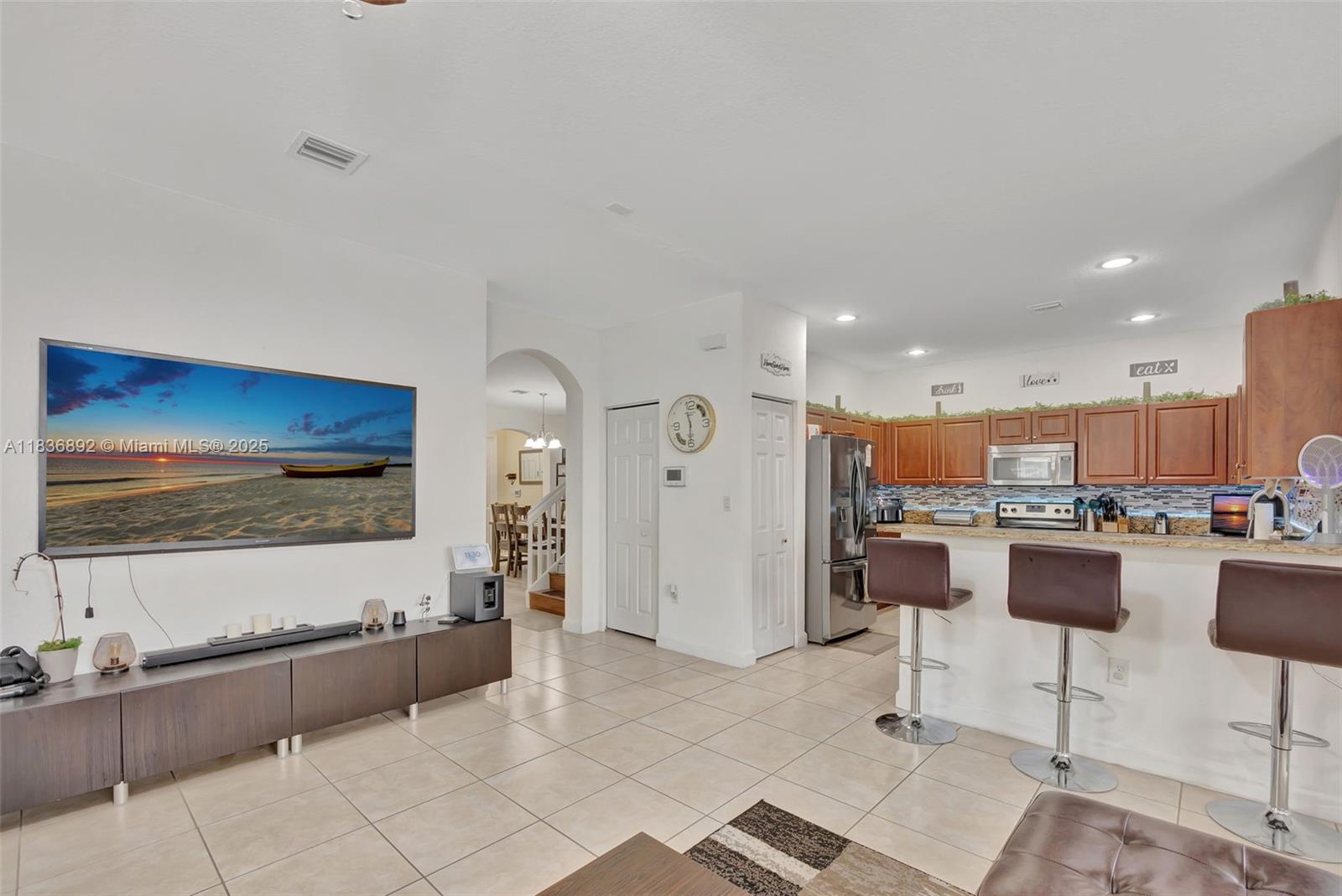 216 Ne 36th Ter Property Photo 21