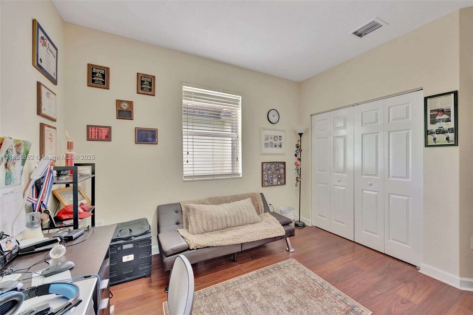 216 Ne 36th Ter Property Photo 34