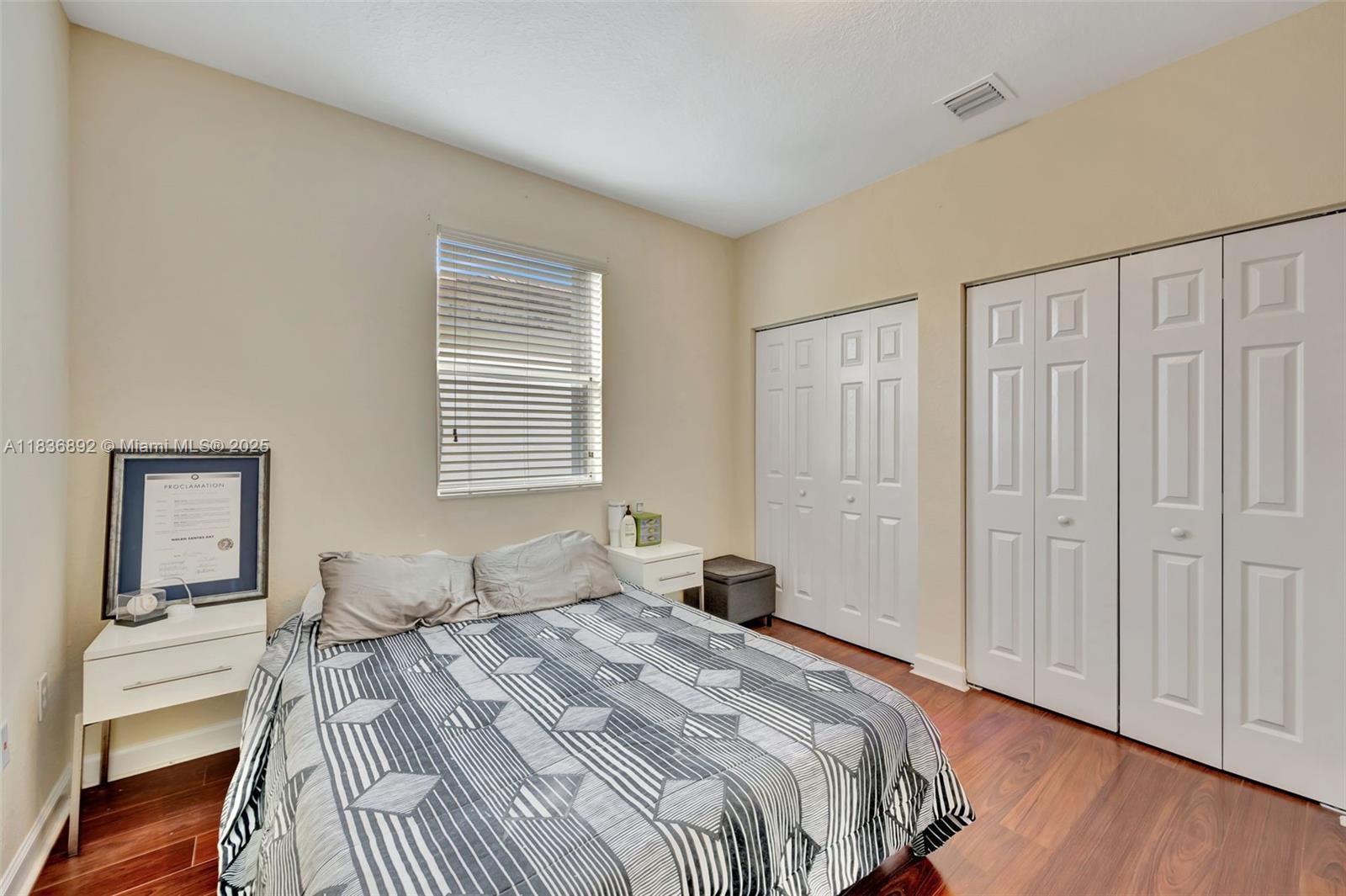 216 Ne 36th Ter Property Photo 41