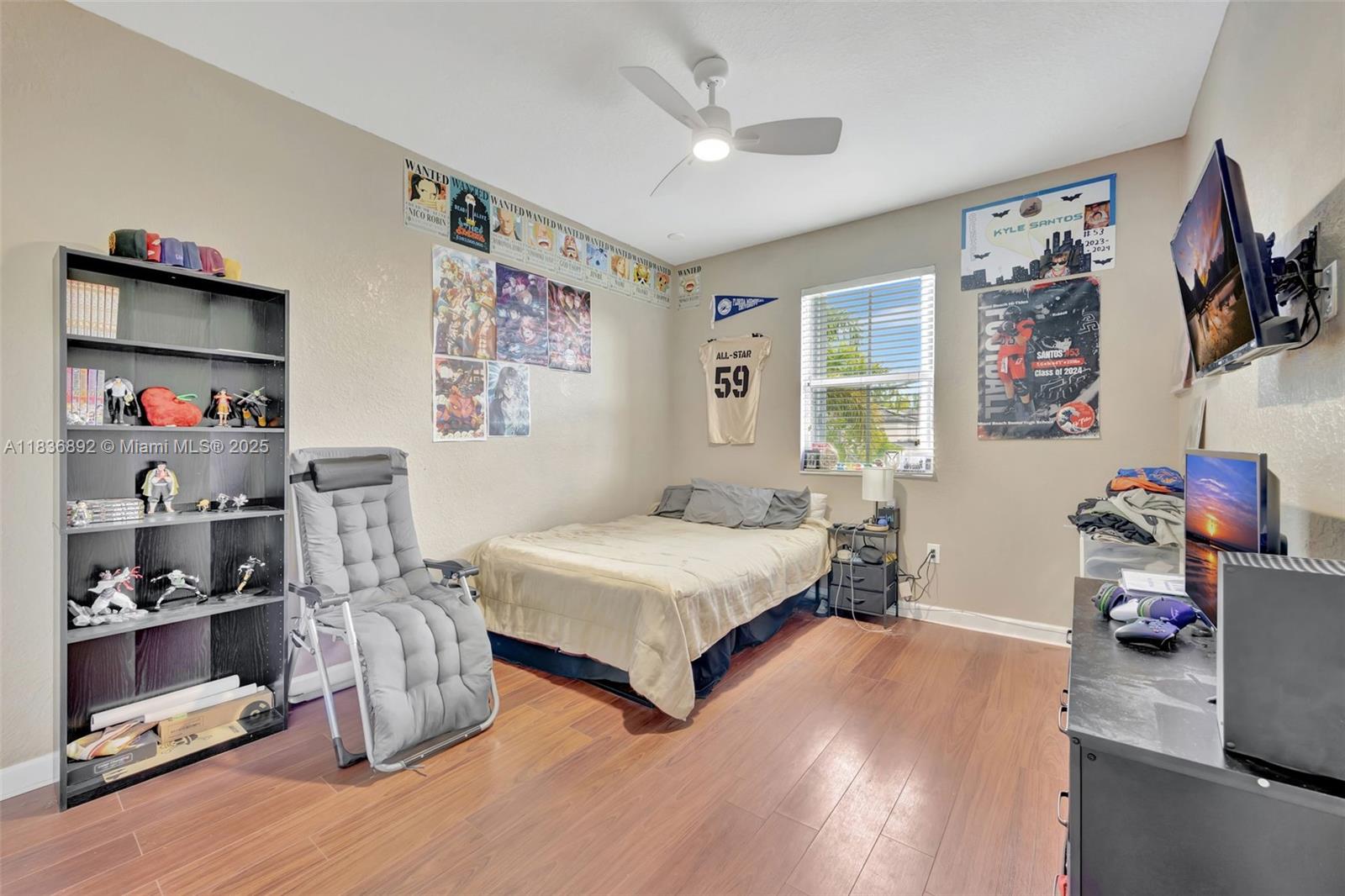 216 Ne 36th Ter Property Photo 43