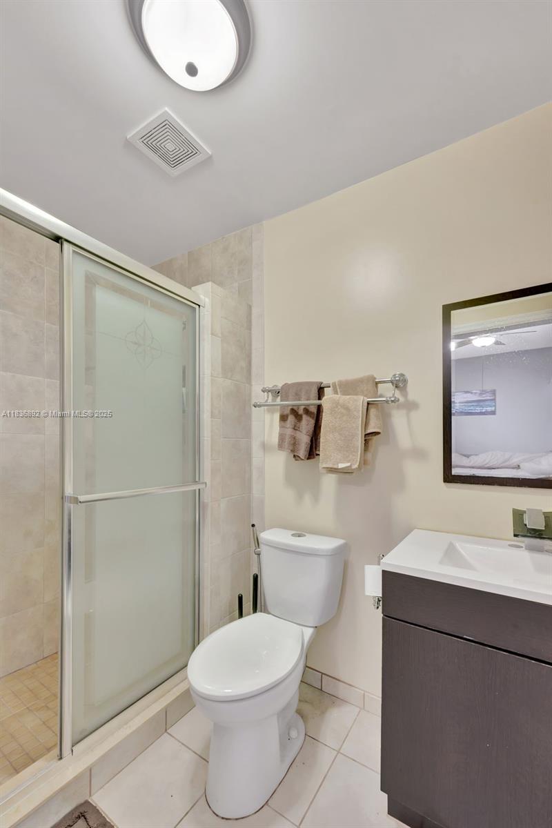 216 Ne 36th Ter Property Photo 47