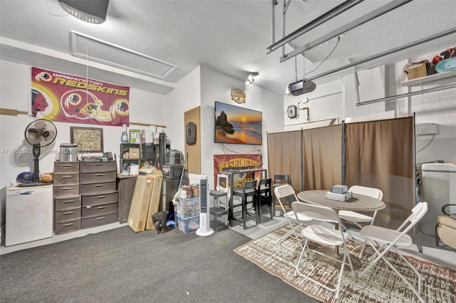 216 Ne 36th Ter Property Photo 56