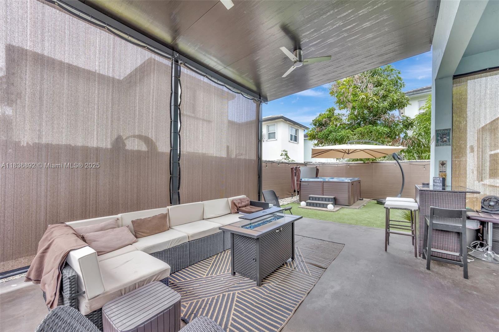 216 Ne 36th Ter Property Photo 59