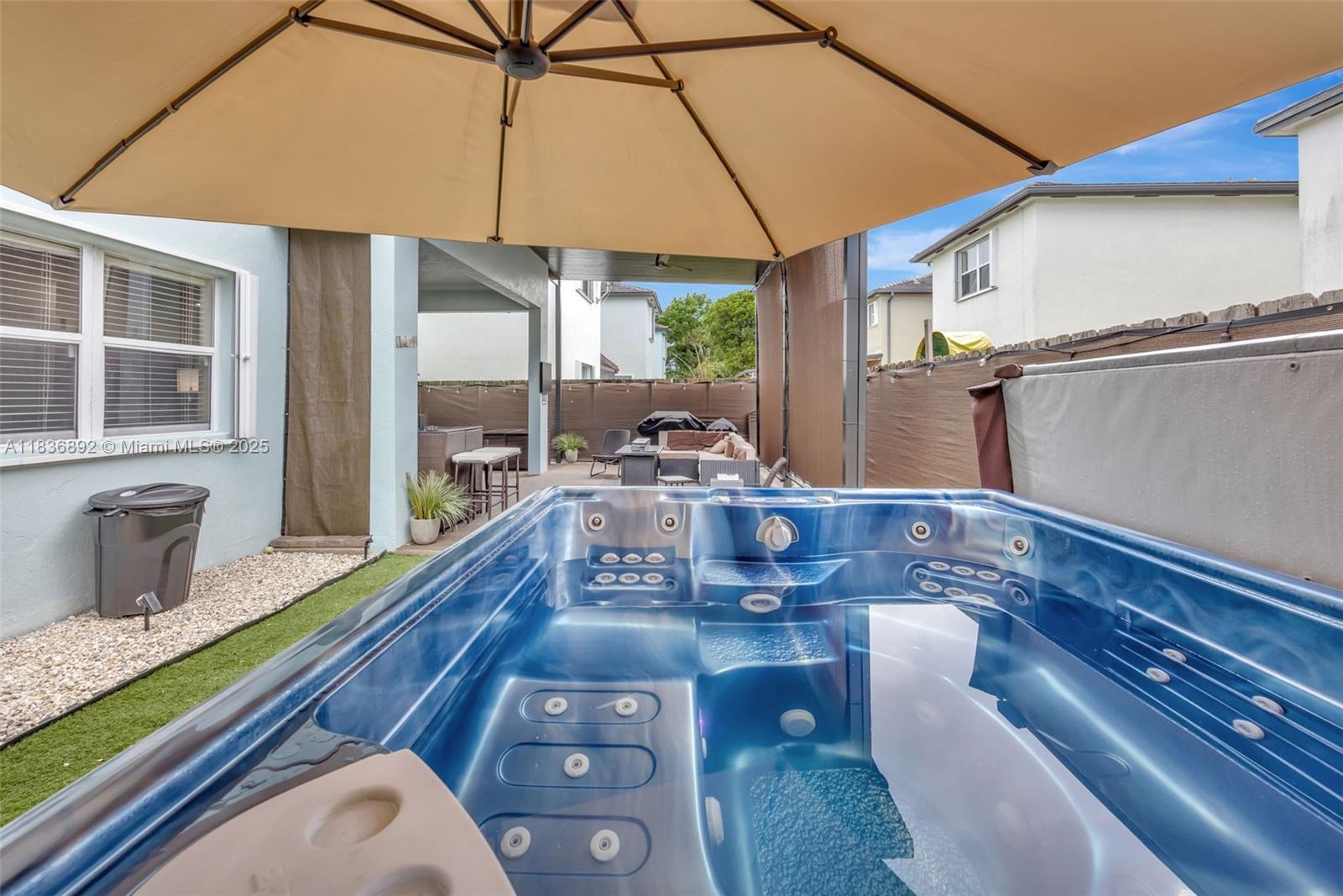 216 Ne 36th Ter Property Photo 64