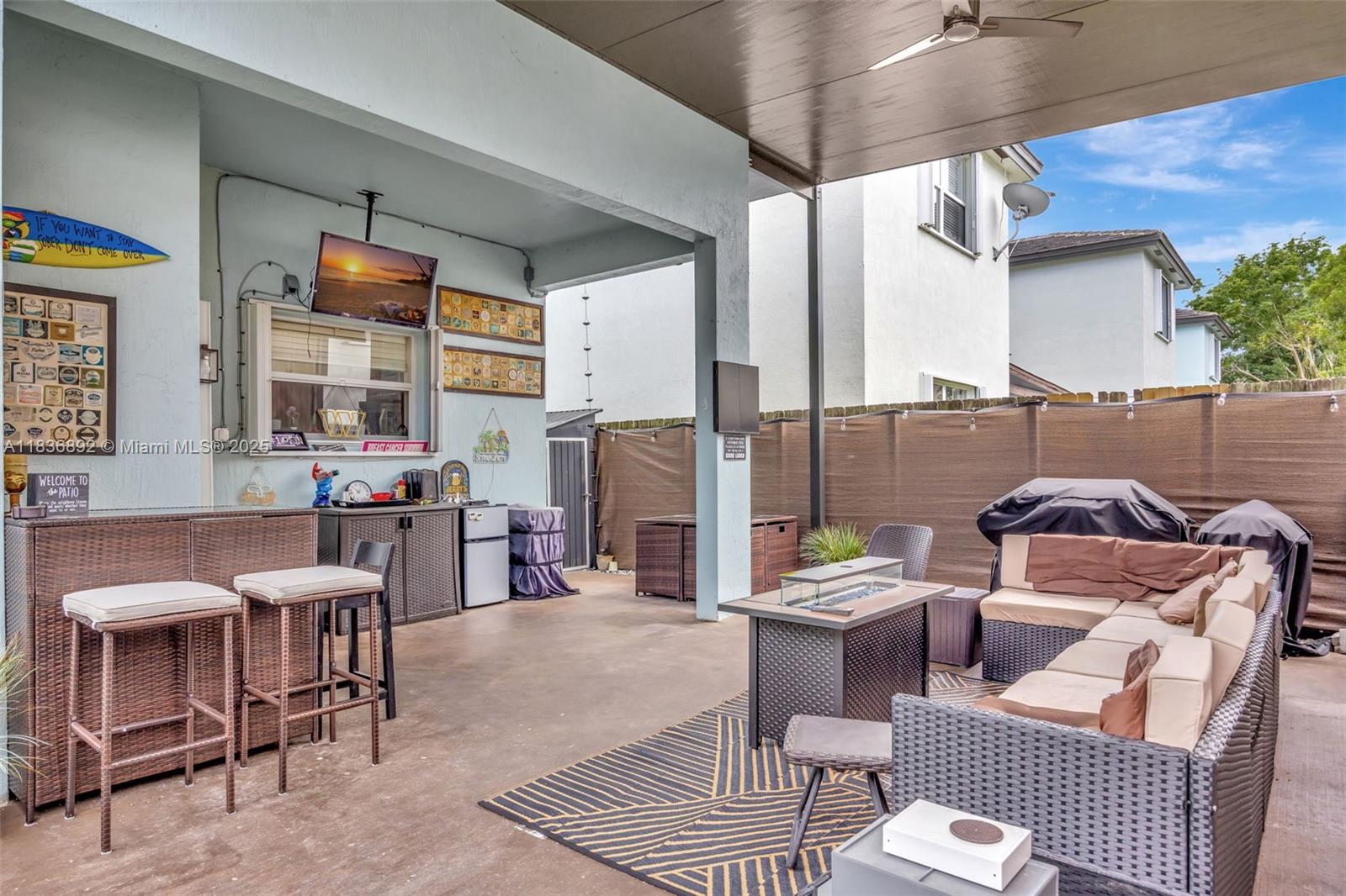 216 Ne 36th Ter Property Photo 69