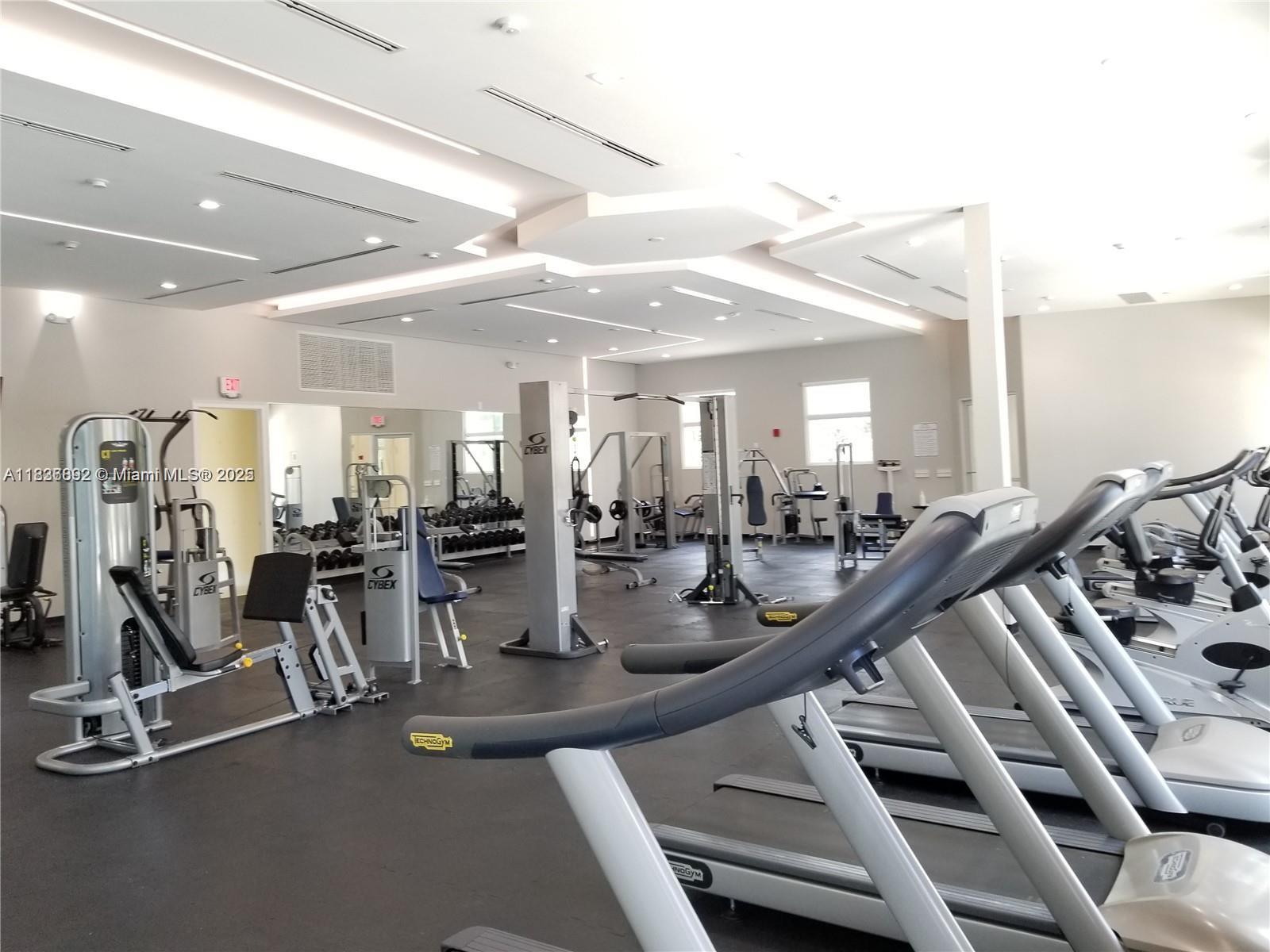 216 Ne 36th Ter Property Photo 70