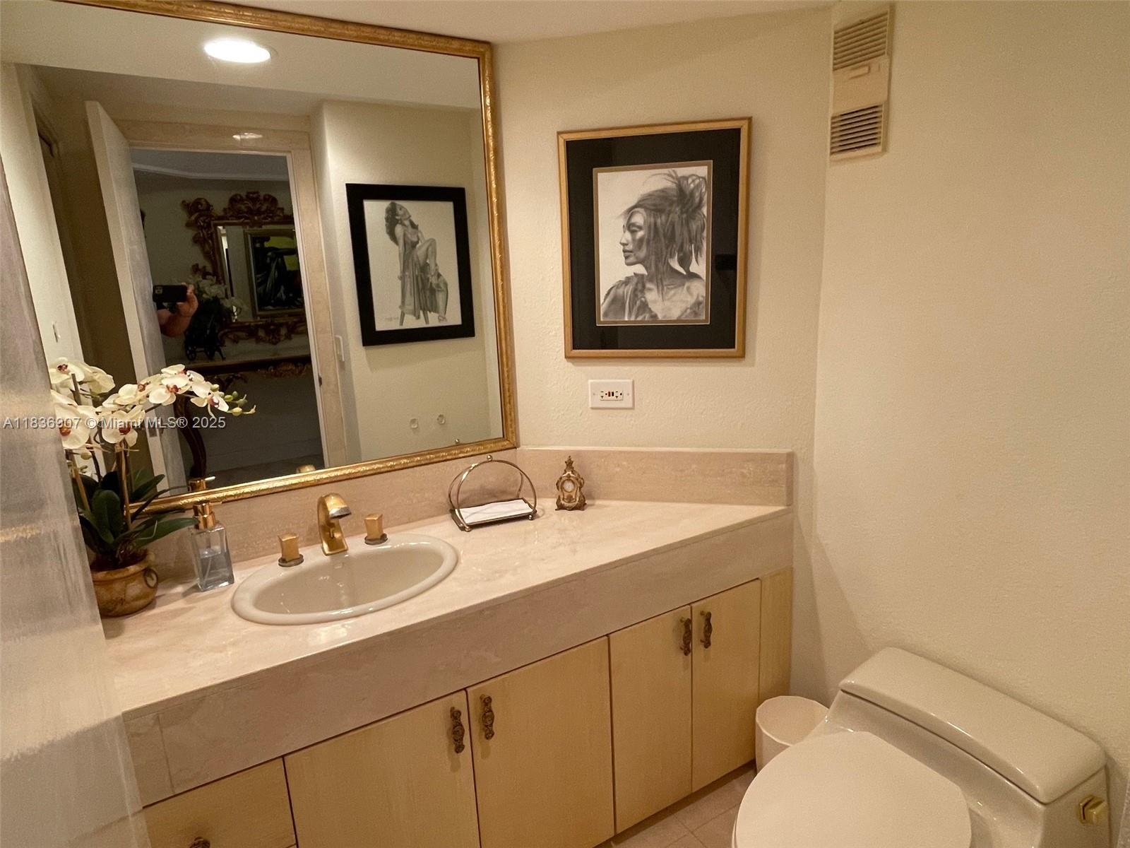 3000 Island Blvd 1103 Property Photo 28