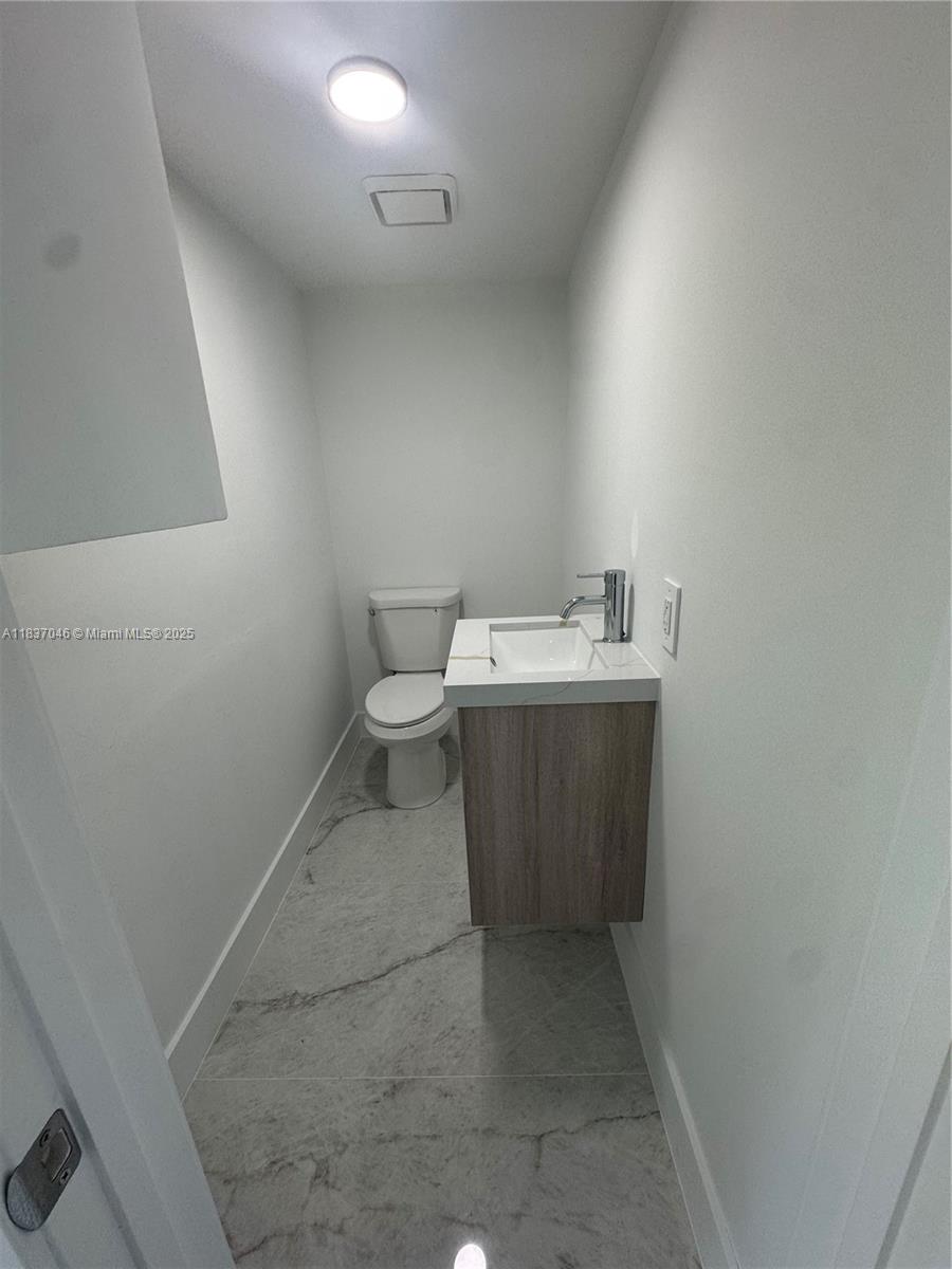 157 Ne 12th Ave 157 Property Photo 11