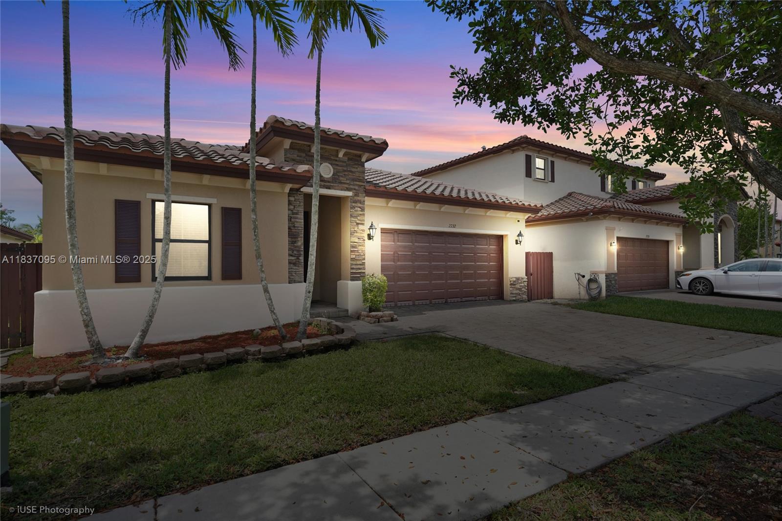 2732 NE 2nd Dr