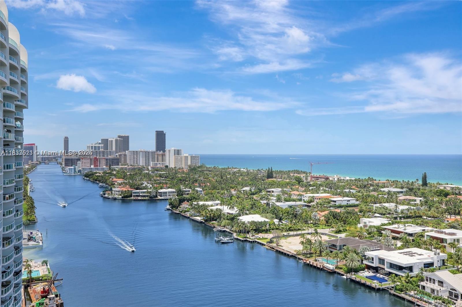 20191 E Country Club Dr 2206 Property Photo 2