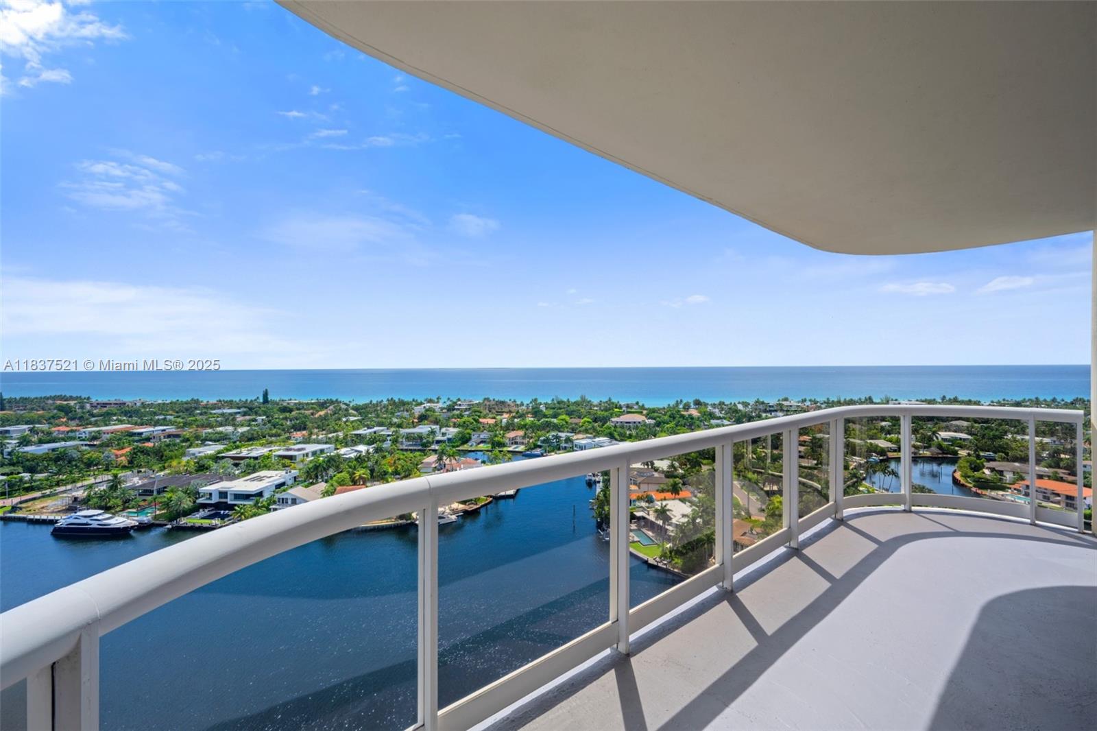 20191 E Country Club Dr 2206 Property Photo 31