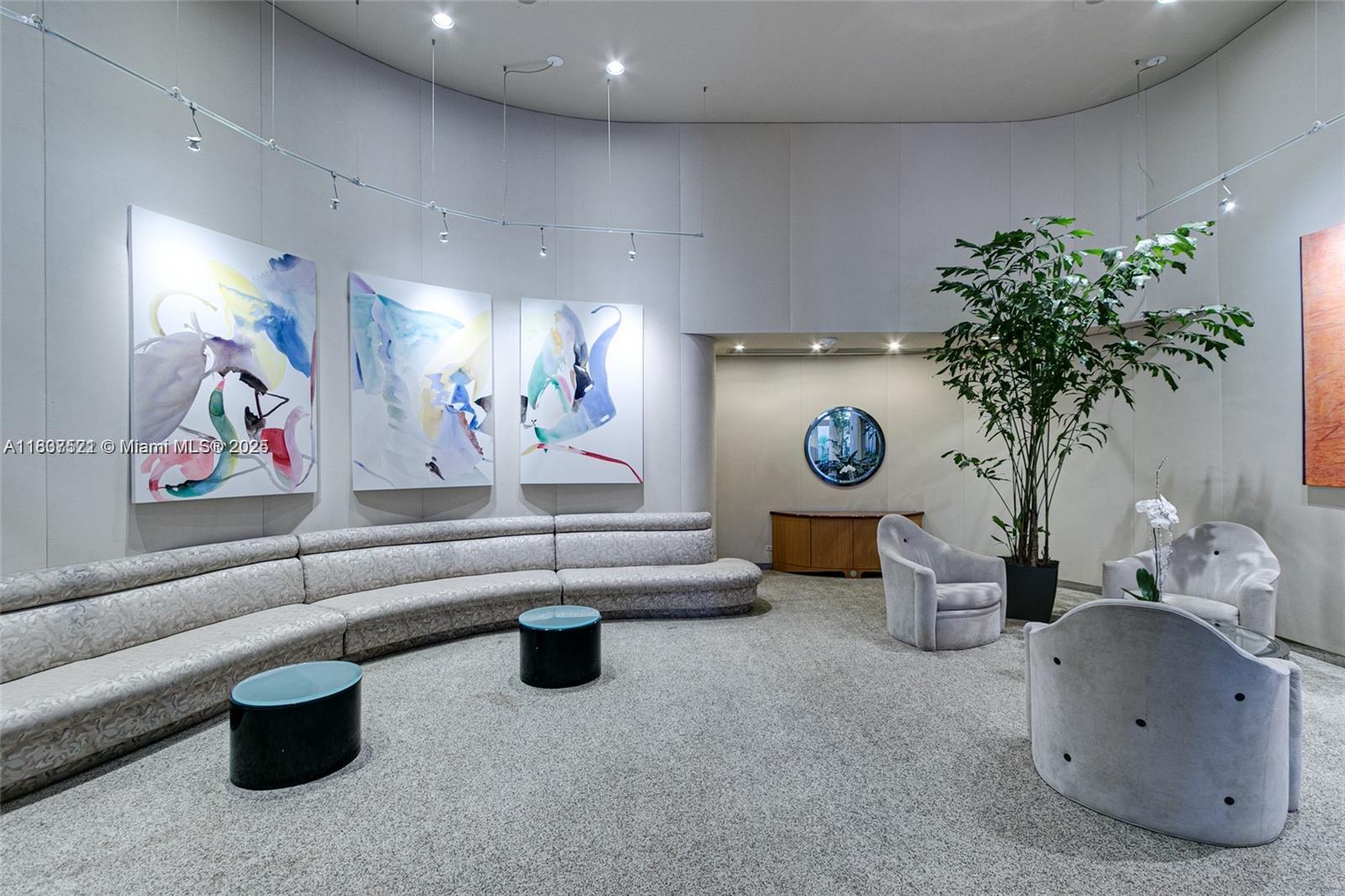 20191 E Country Club Dr 2206 Property Photo 32