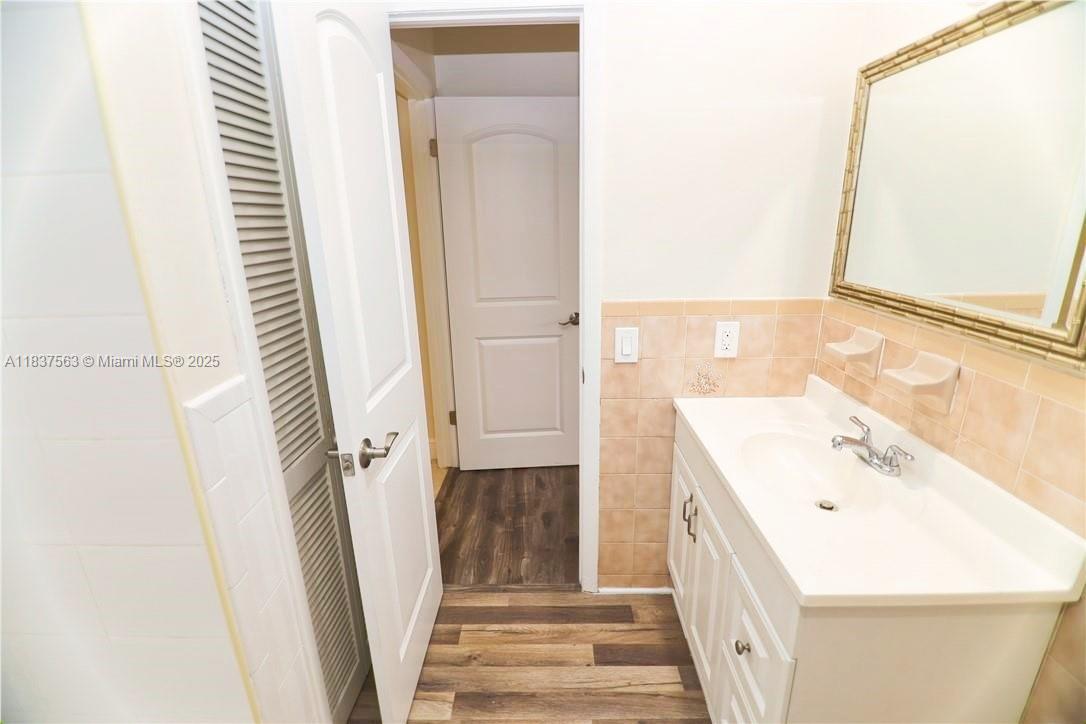 1654 Ne 151st St Property Photo 15