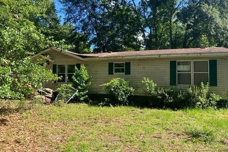 4860 Fireweed St Property Photo 1