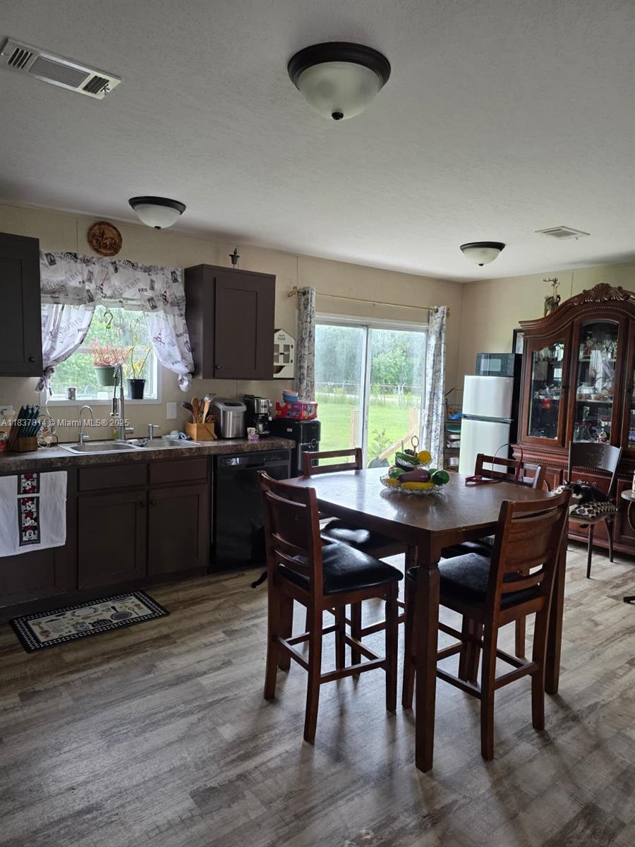 648 Avenida Del Sur Property Photo 4