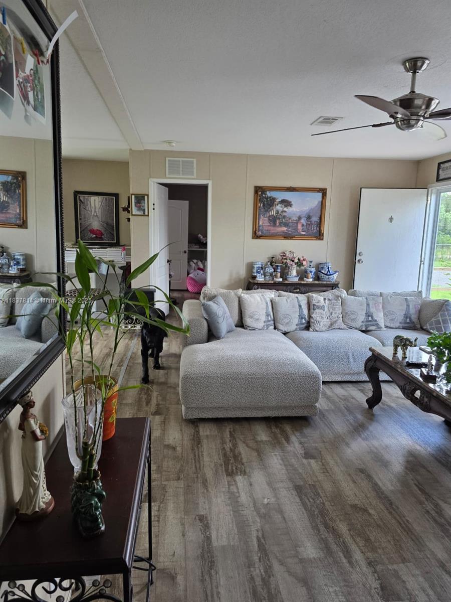 648 Avenida Del Sur Property Photo 9