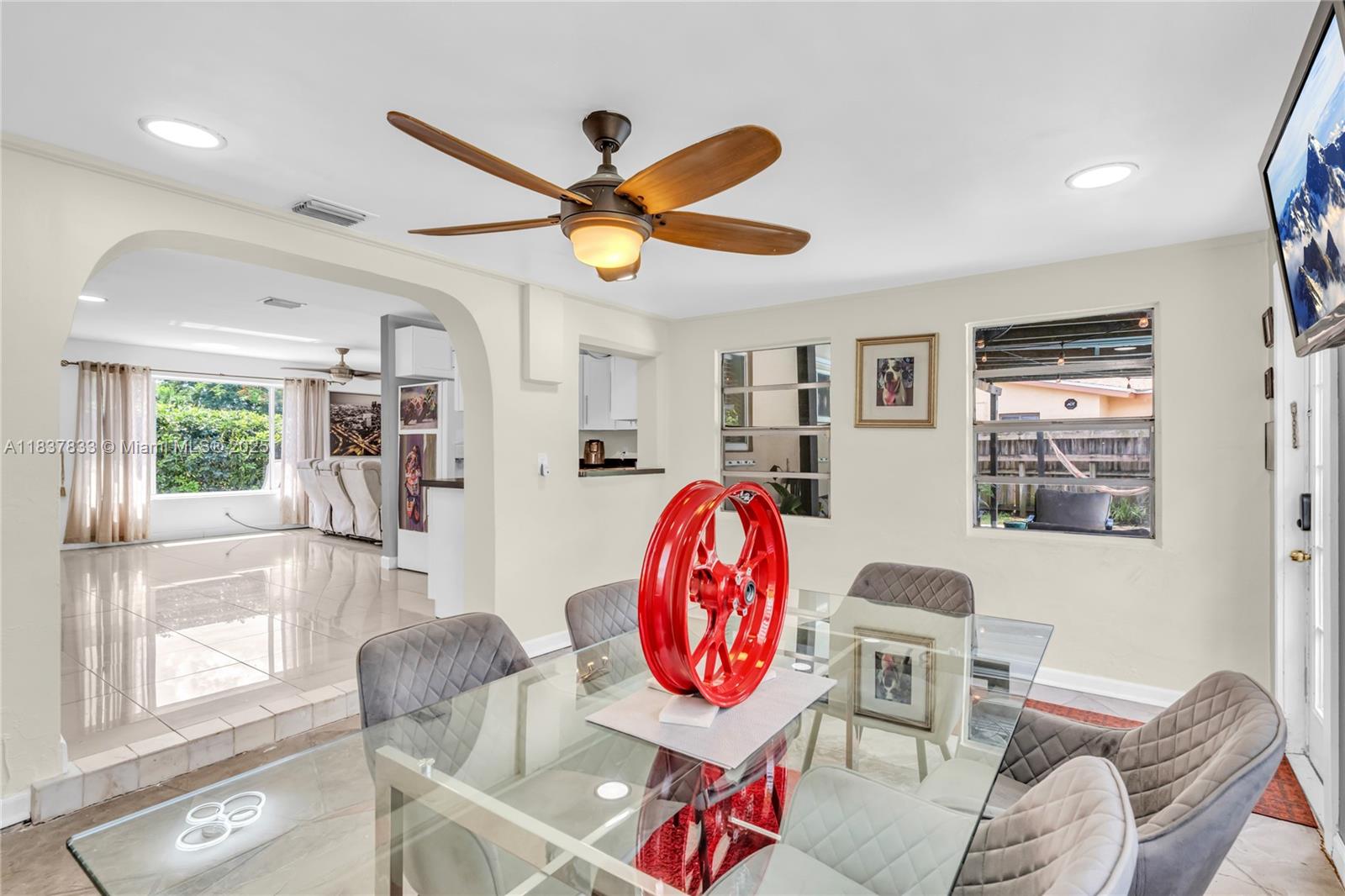 6294 Nw 17th St Property Photo 10