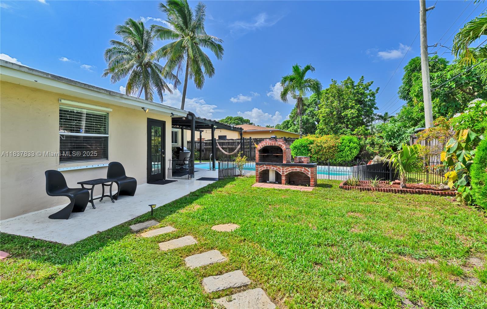 6294 Nw 17th St Property Photo 23