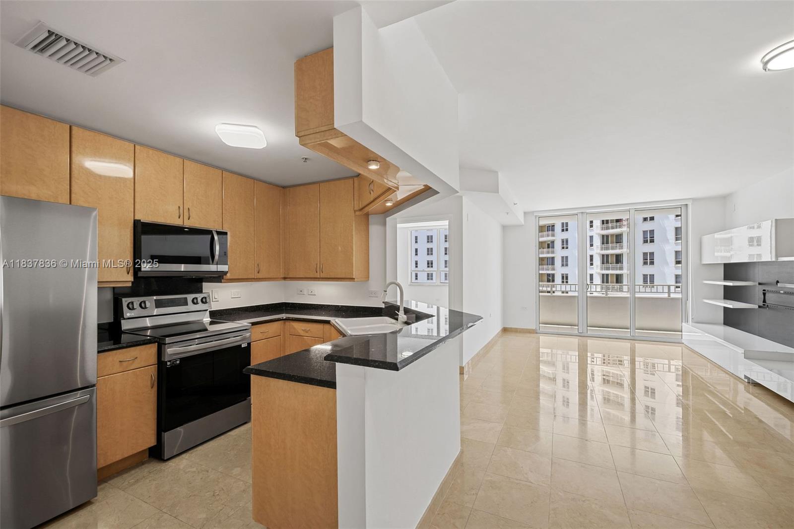 801 Brickell Key Blvd 1005 Property Photo 3