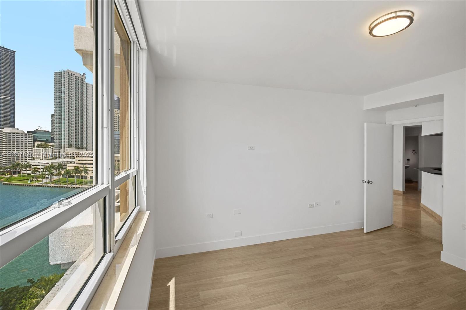 801 Brickell Key Blvd 1005 Property Photo 5