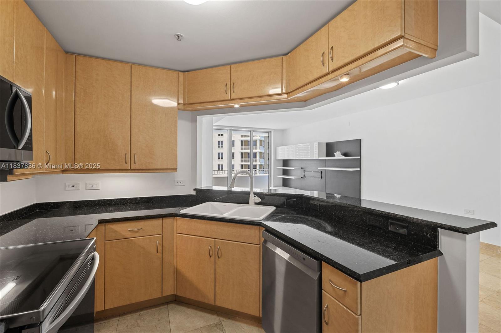 801 Brickell Key Blvd 1005 Property Photo 22