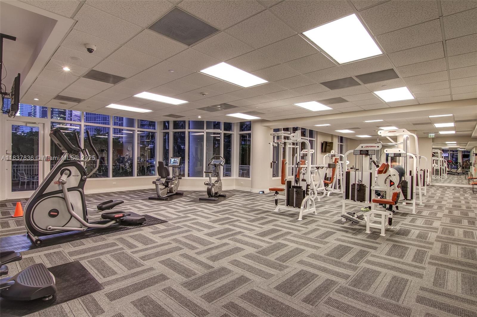 801 Brickell Key Blvd 1005 Property Photo 38