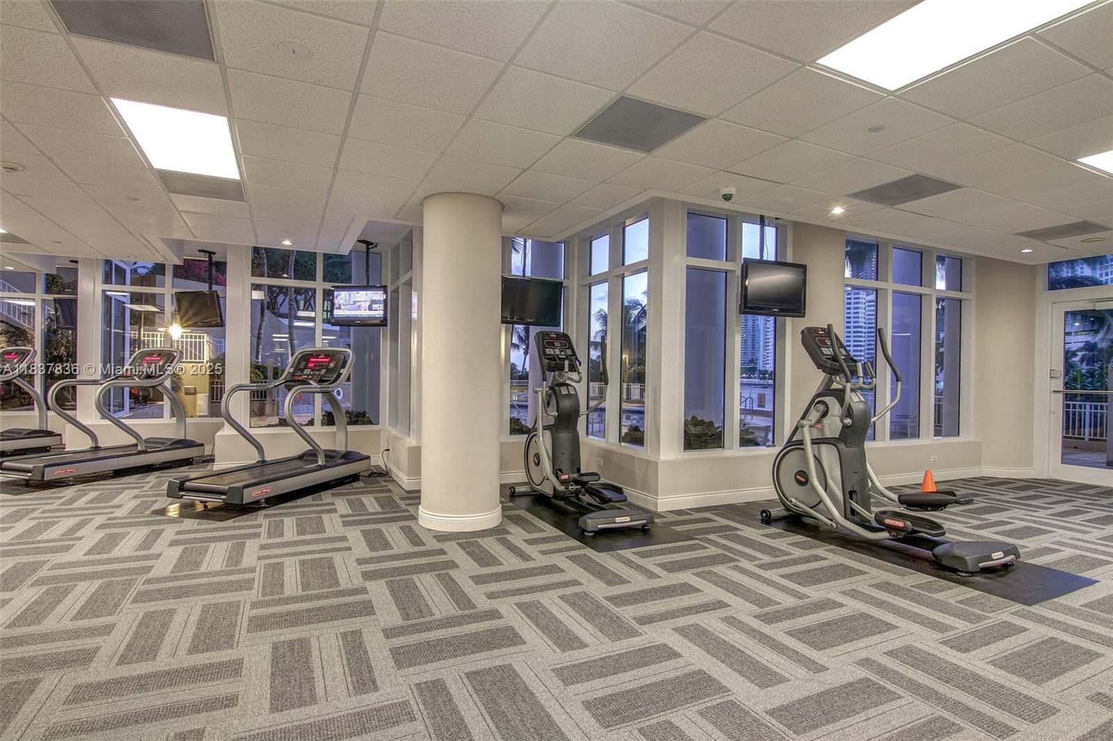 801 Brickell Key Blvd 1005 Property Photo 40