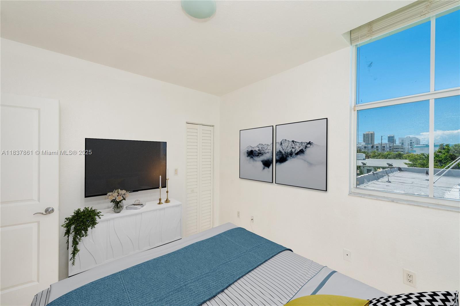 8041 Harding Ave 104 Property Photo 14