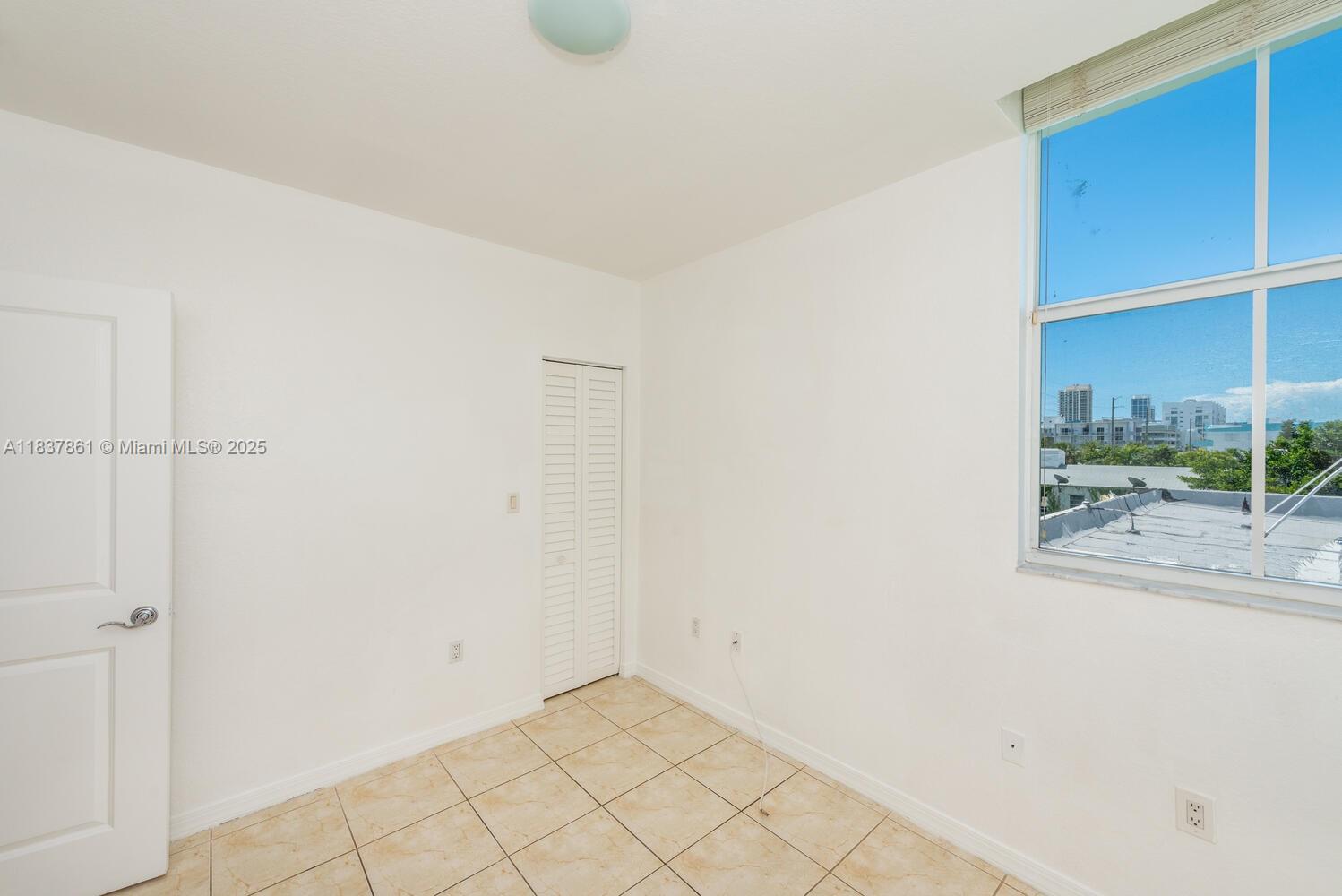 8041 Harding Ave 104 Property Photo 15