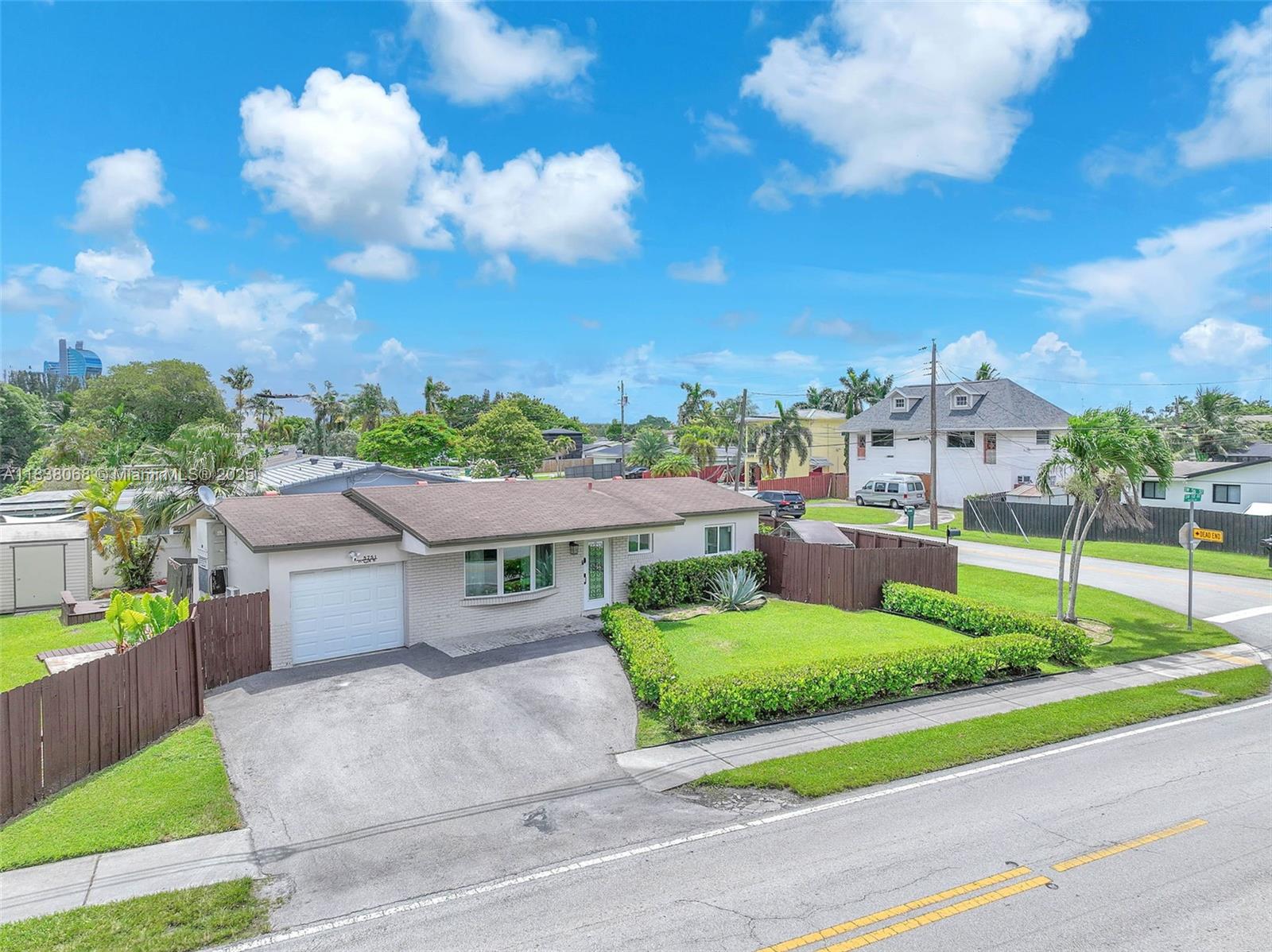 5751 Sw 56th Street Property Photo 1
