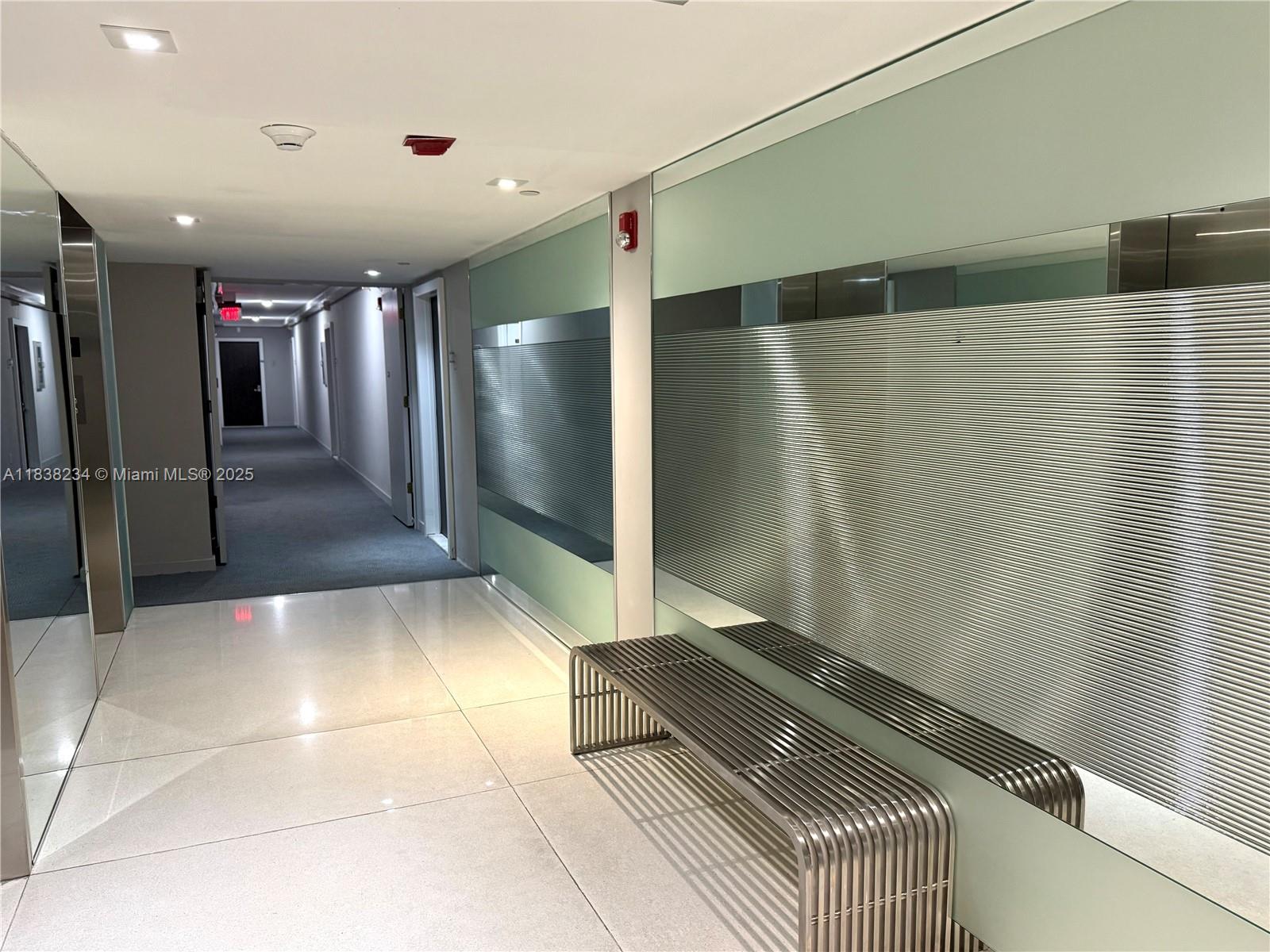 20335 W Country Club Dr 502 Property Photo 4