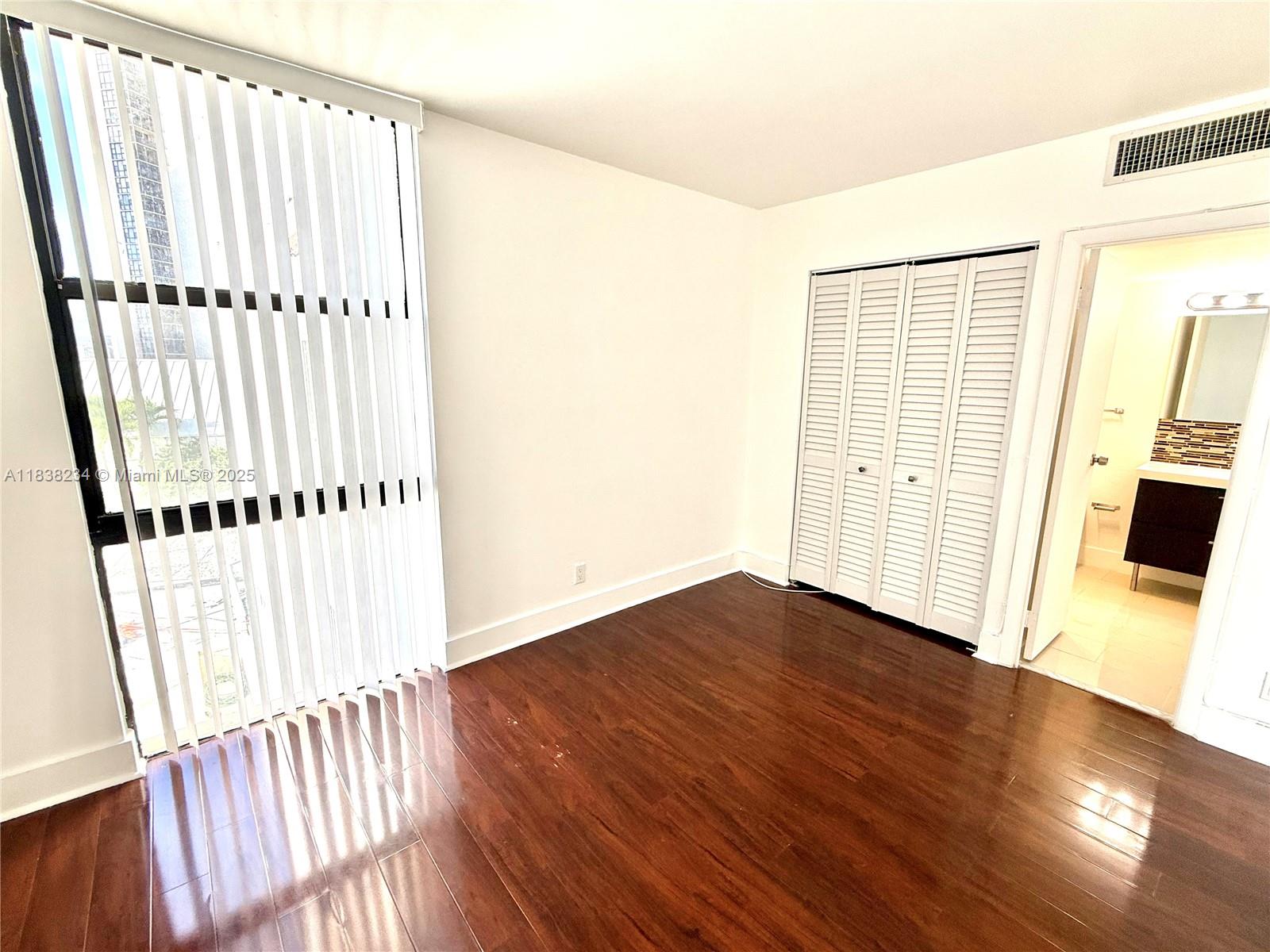 20335 W Country Club Dr 502 Property Photo 17