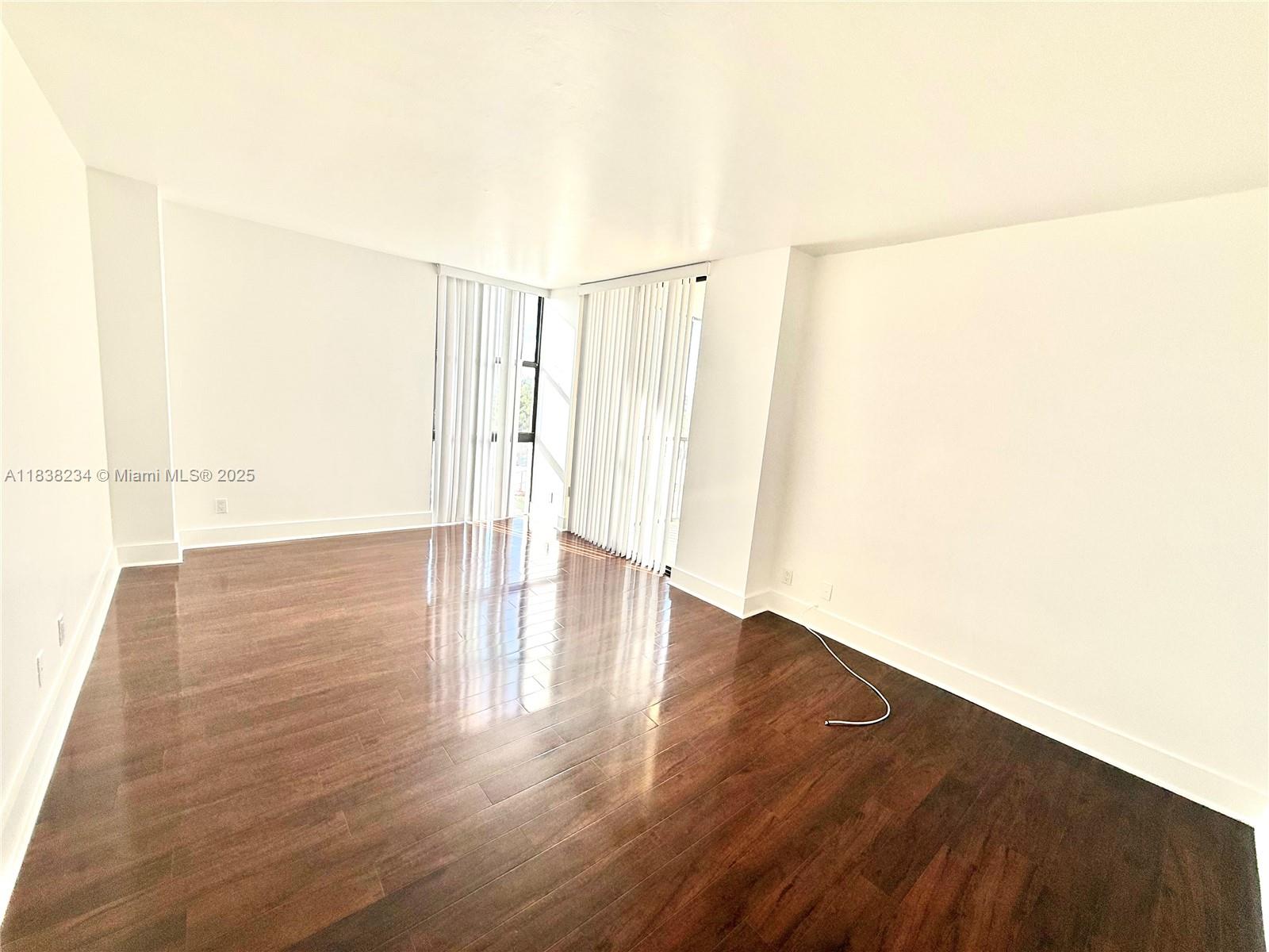 20335 W Country Club Dr 502 Property Photo 23