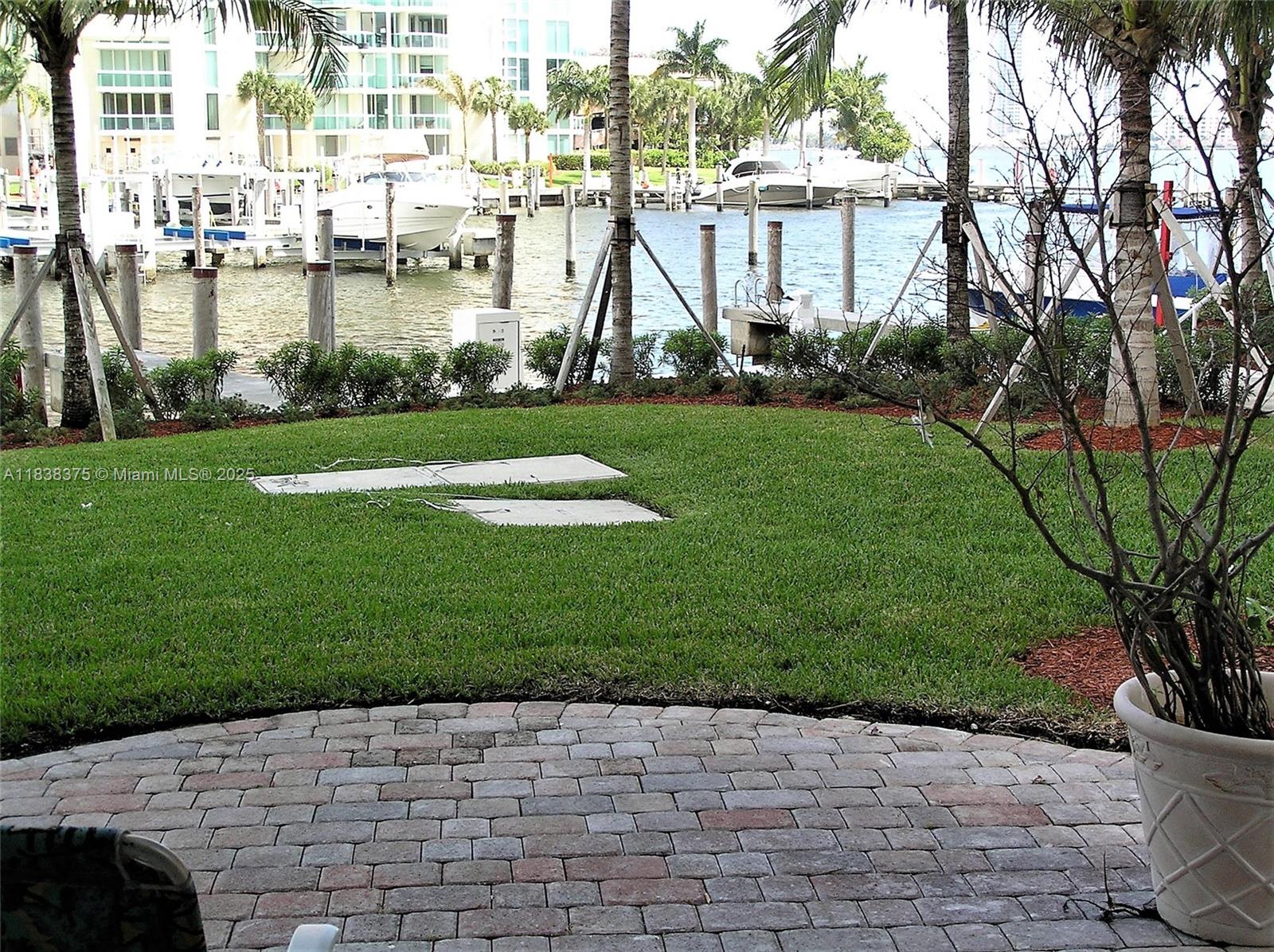 3340 Ne 190th St 109 Property Photo 2