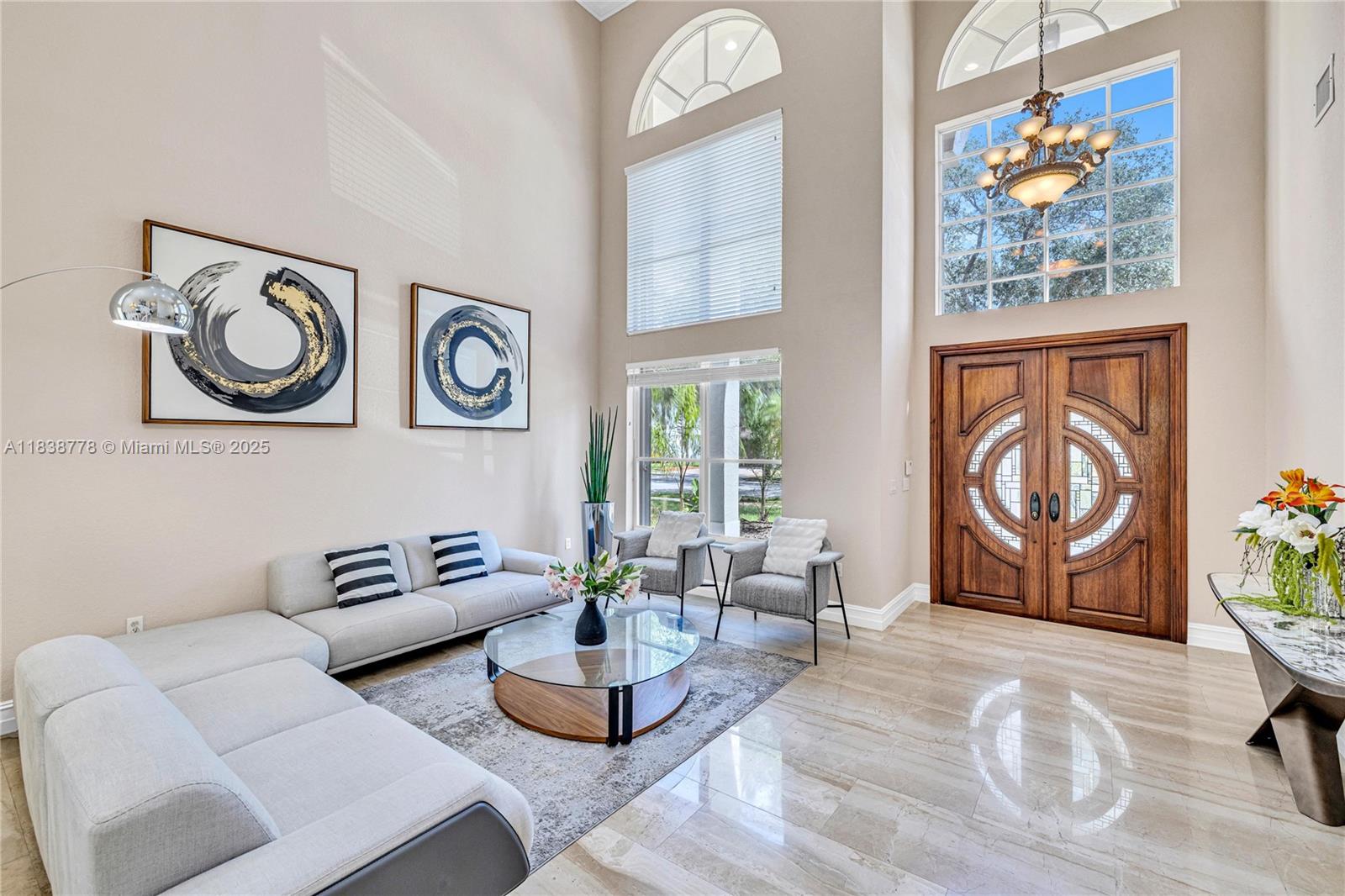 19480 Sw 39th Ct Property Photo 1