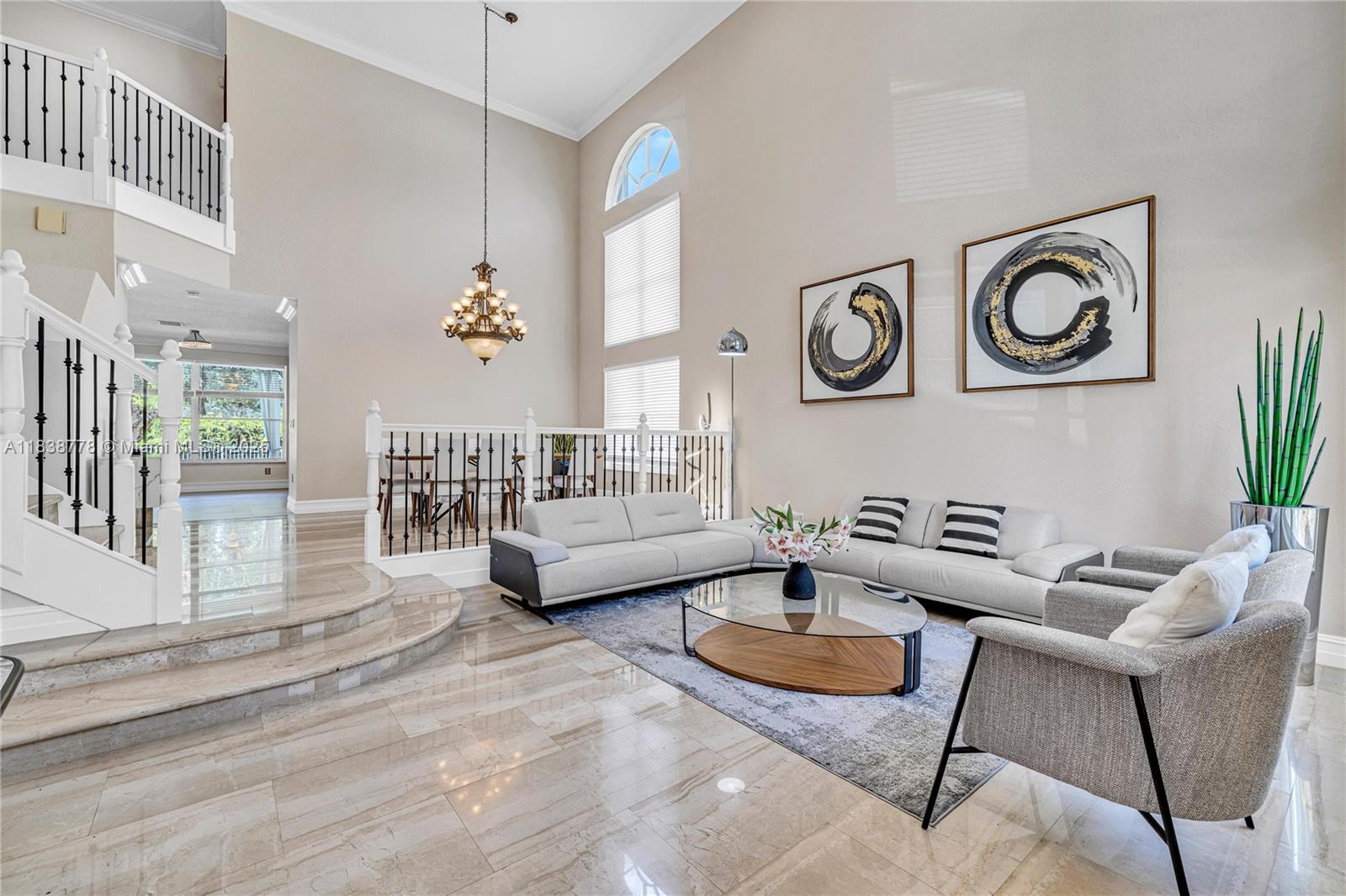 19480 Sw 39th Ct Property Photo 2