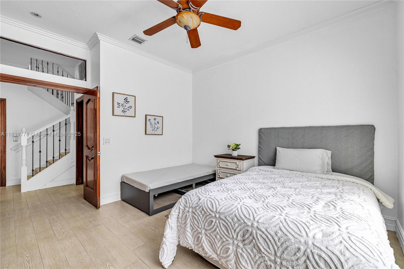 19480 Sw 39th Ct Property Photo 14