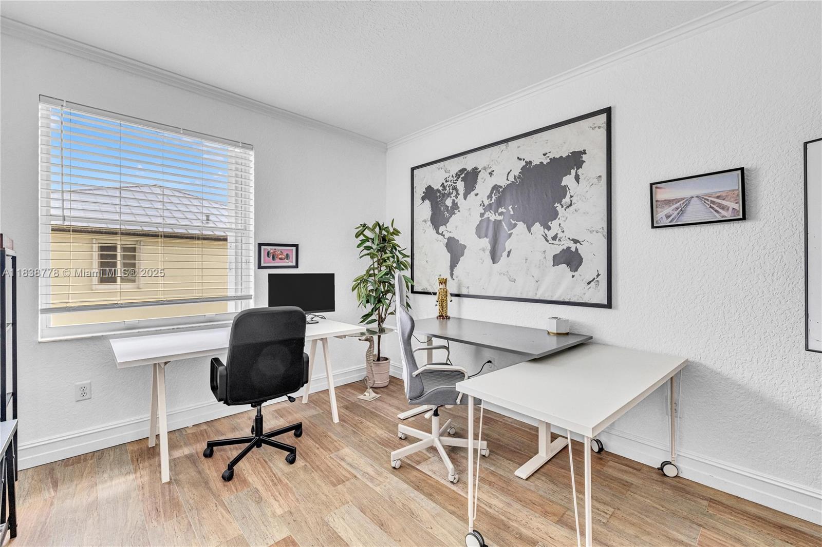 19480 Sw 39th Ct Property Photo 28