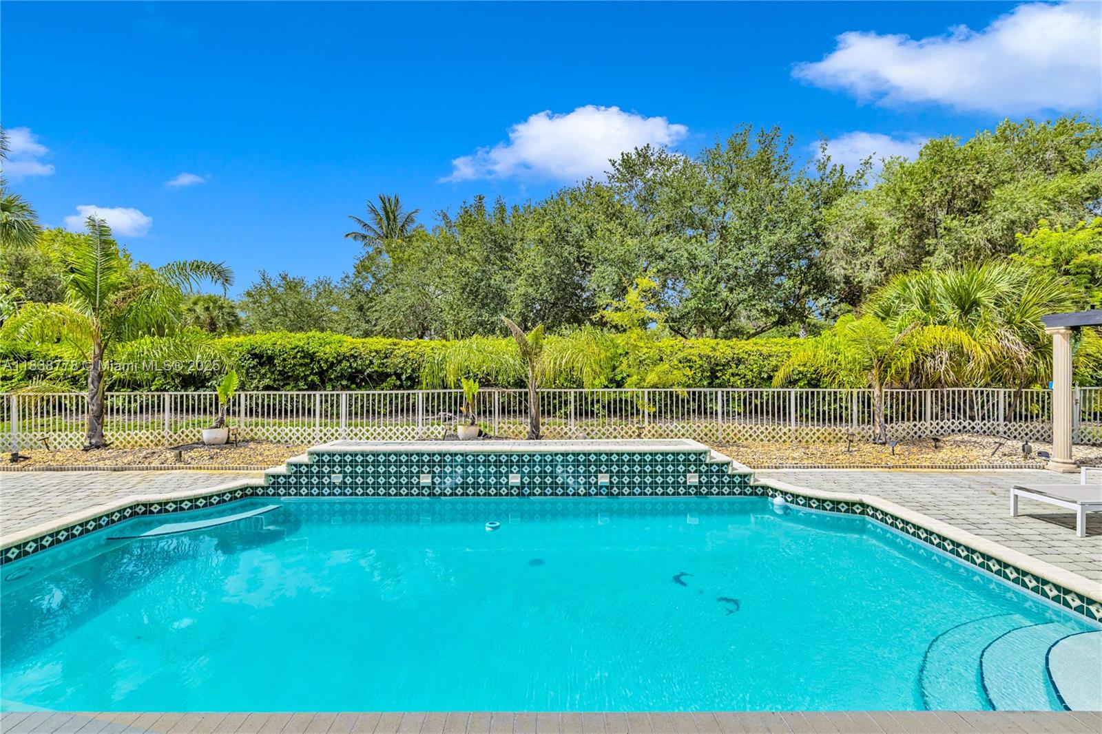 19480 Sw 39th Ct Property Photo 33