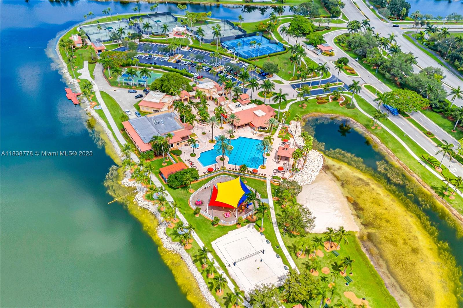 19480 Sw 39th Ct Property Photo 40