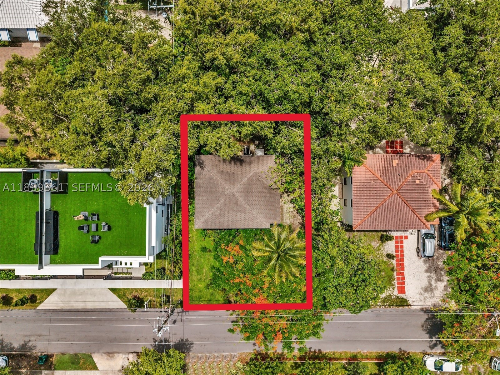 3210 E Elizabeth St Property Photo 1
