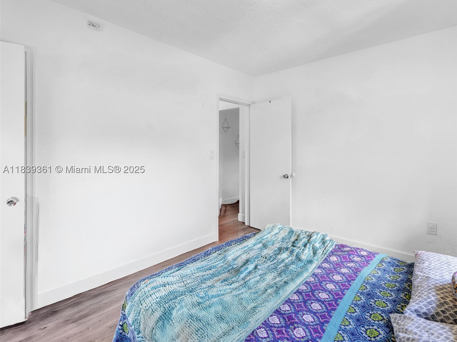 3210 E Elizabeth St Property Photo 14
