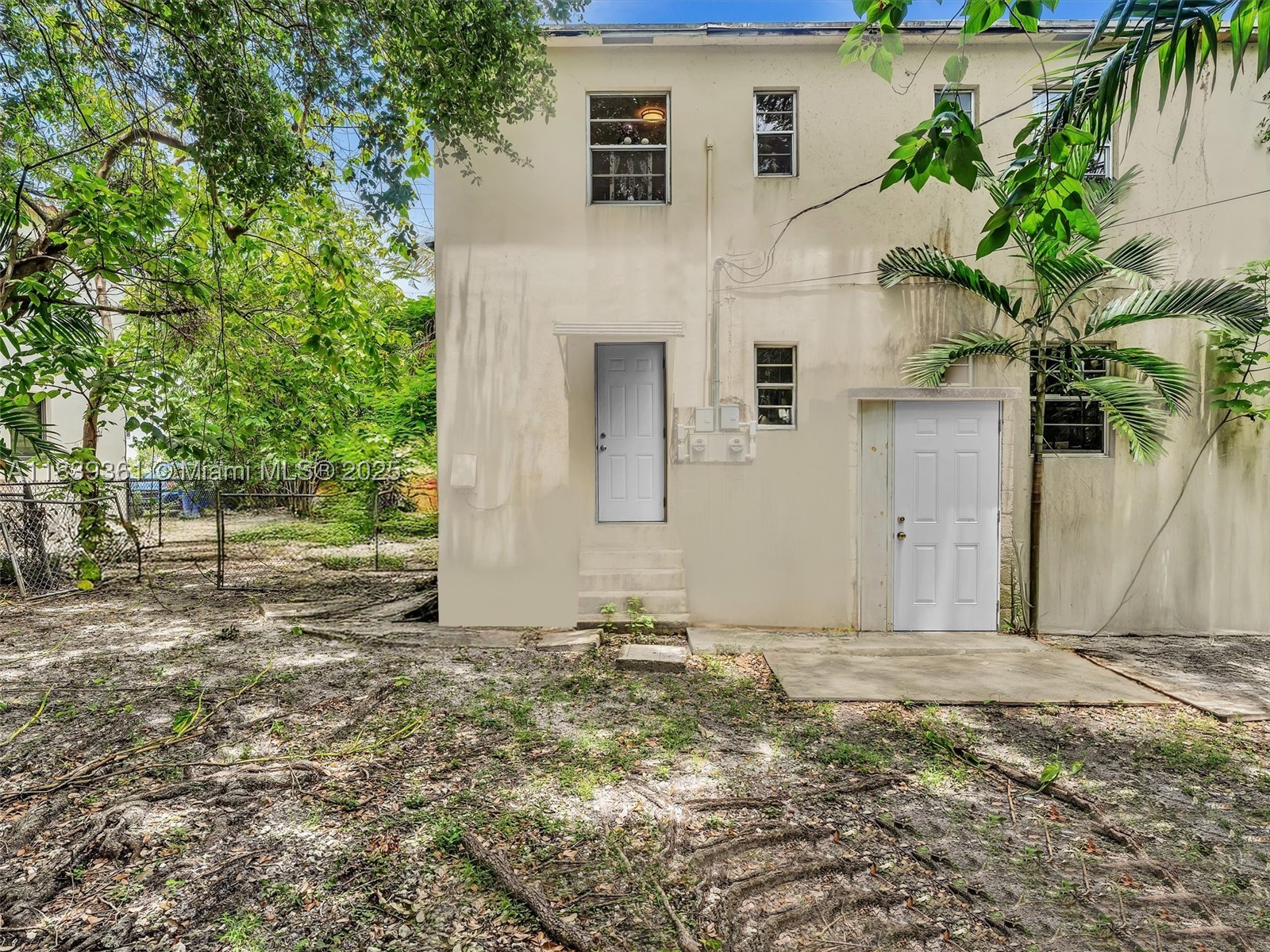 3210 E Elizabeth St Property Photo 32