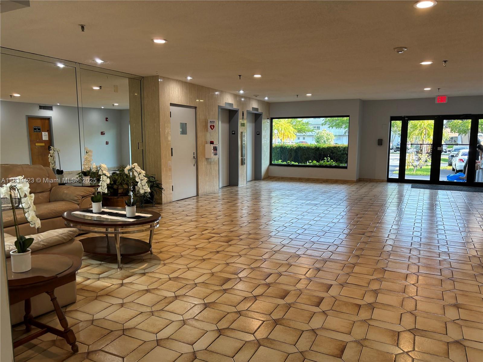 1301 Ne 7th St 101 Property Photo 1