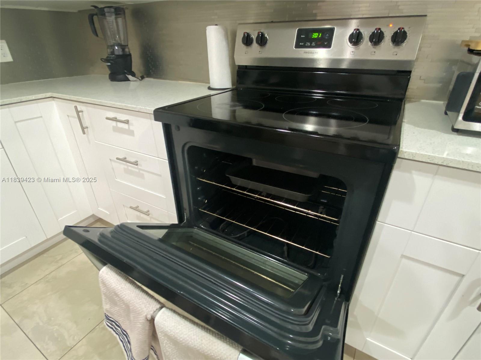 1301 Ne 7th St 101 Property Photo 11