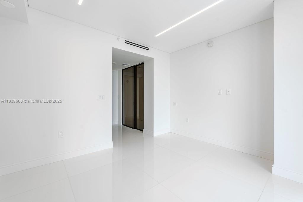300 Sunny Isles Blvd 4-1808 Property Photo 19