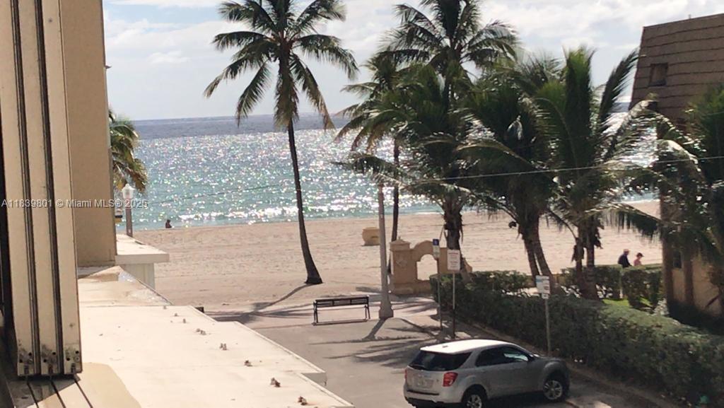 320 S Surf Rd 305 Property Photo 1