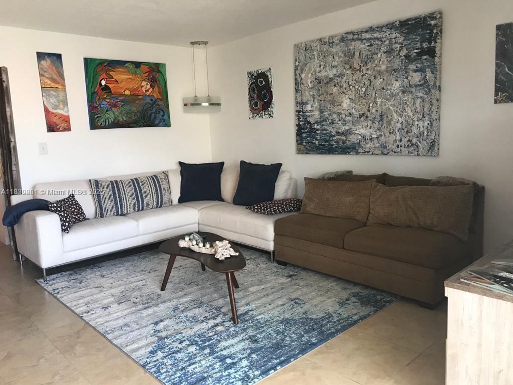 320 S Surf Rd 305 Property Photo 4