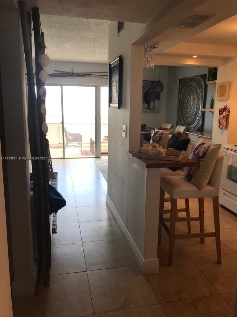 320 S Surf Rd 305 Property Photo 10